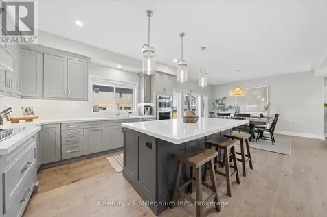 54 Maidens Crescent Collingwood ON L9Y 5M4