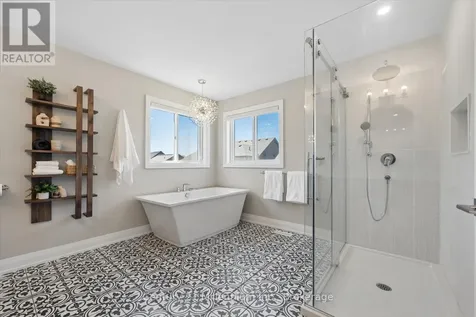 54 Maidens Crescent Collingwood ON L9Y 5M4