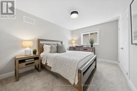 54 Maidens Crescent Collingwood ON L9Y 5M4