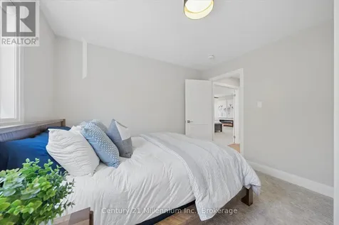 54 Maidens Crescent Collingwood ON L9Y 5M4