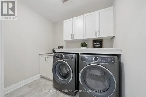 54 Maidens Crescent Collingwood ON L9Y 5M4