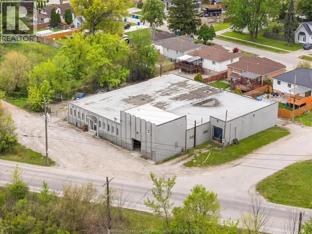 1801 South Cameron Boulevard Windsor ON N9B 3P6