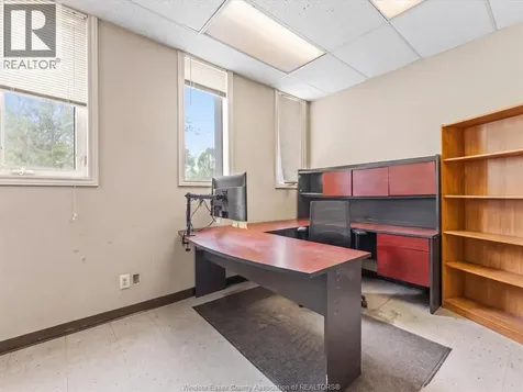 1801 South Cameron Boulevard Windsor ON N9B 3P6