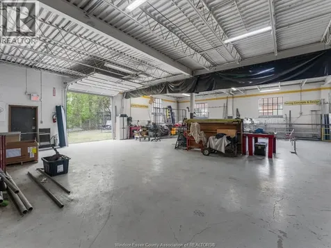 1801 South Cameron Boulevard Windsor ON N9B 3P6