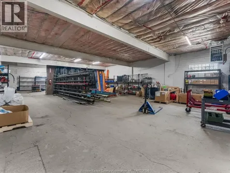 1801 South Cameron Boulevard Windsor ON N9B 3P6