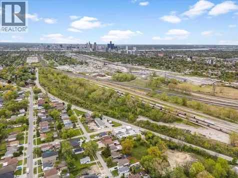 1801 South Cameron Boulevard Windsor ON N9B 3P6