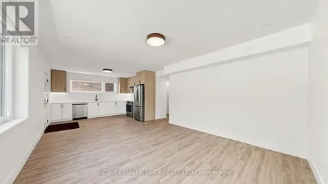 655 O'connor Drive Toronto (east York) ON M4C 3A8