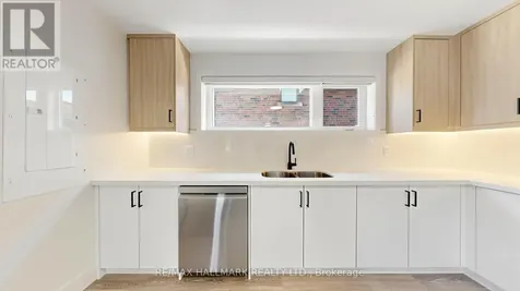 655 O'connor Drive Toronto (east York) ON M4C 3A8