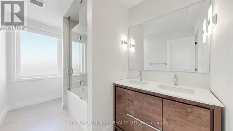 655 O'connor Drive Toronto (east York) ON M4C 3A8