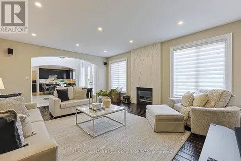 18 Wyndance Way Uxbridge ON L9P 0B8