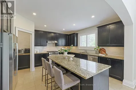 18 Wyndance Way Uxbridge ON L9P 0B8