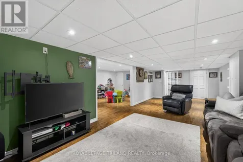 24 Farmington Avenue Aylmer ON N5H 3E4