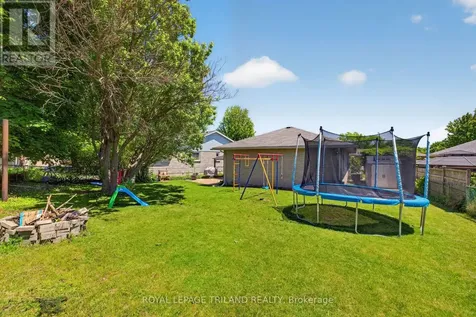 24 Farmington Avenue Aylmer ON N5H 3E4