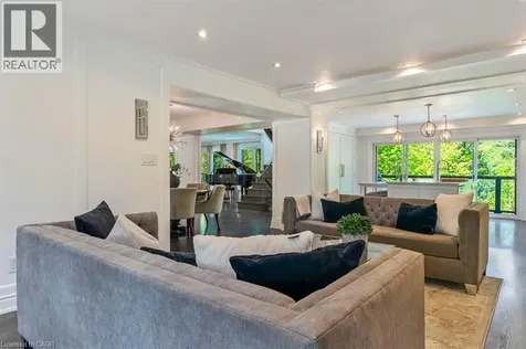 1531 Green Glade Mississauga ON L6J 1B6