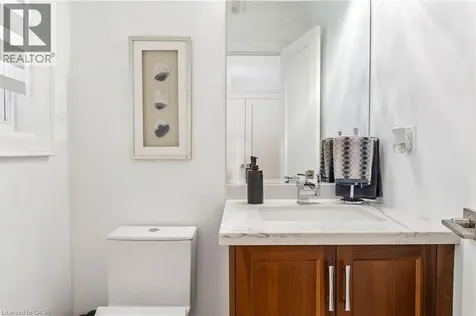 1531 Green Glade Mississauga ON L6J 1B6