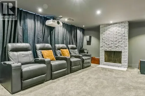 1531 Green Glade Mississauga ON L6J 1B6