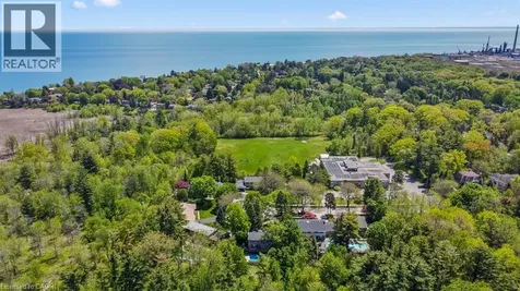 1531 Green Glade Mississauga ON L6J 1B6