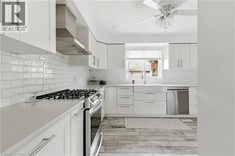 25 Greenock Drive Kitchener ON N2E 2J9