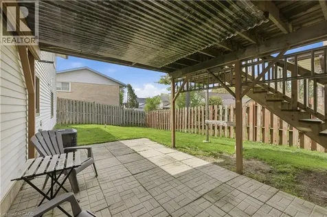 25 Greenock Drive Kitchener ON N2E 2J9