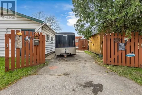 35 James Avenue Brantford ON N3S 6Y2