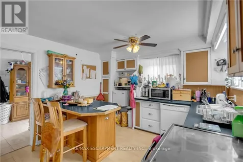 35 James Avenue Brantford ON N3S 6Y2