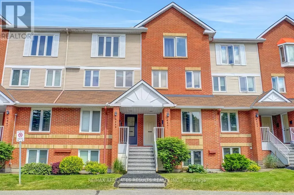6549 Bilberry Drive Ottawa ON K1C 4N4