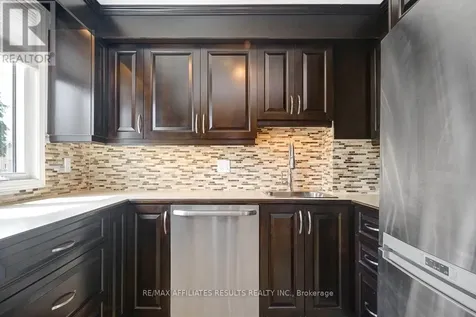 6549 Bilberry Drive Ottawa ON K1C 4N4