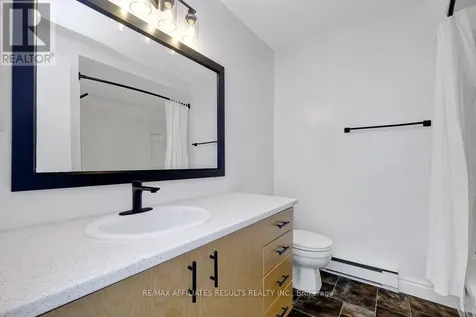 6549 Bilberry Drive Ottawa ON K1C 4N4