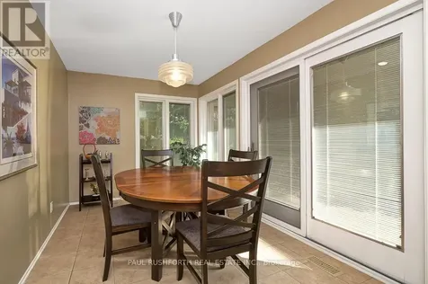 10 Cosburn Avenue Ottawa ON K2H 8A1