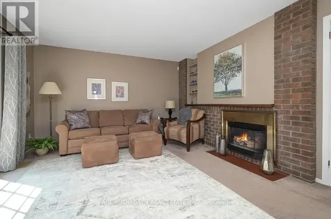 10 Cosburn Avenue Ottawa ON K2H 8A1