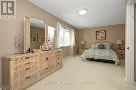 10 Cosburn Avenue Ottawa ON K2H 8A1