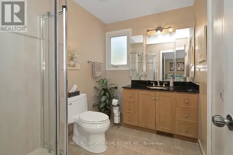 10 Cosburn Avenue Ottawa ON K2H 8A1