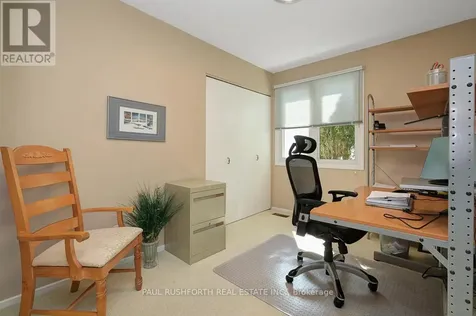 10 Cosburn Avenue Ottawa ON K2H 8A1