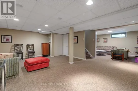 10 Cosburn Avenue Ottawa ON K2H 8A1