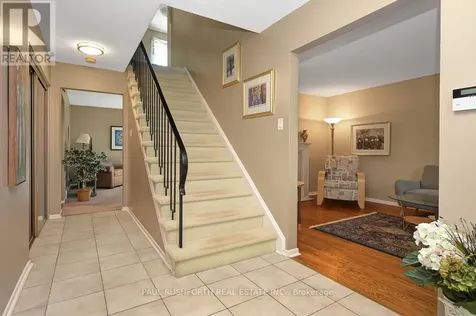 10 Cosburn Avenue Ottawa ON K2H 8A1