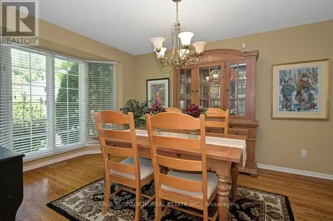 10 Cosburn Avenue Ottawa ON K2H 8A1