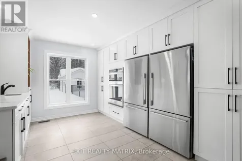 1322 Du Gouverneur Drive Ottawa ON K4C 1E2