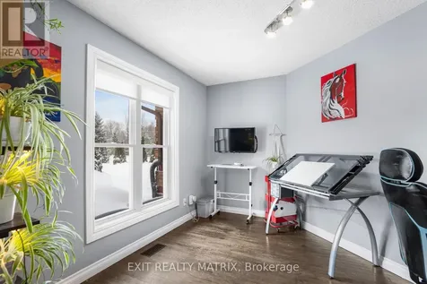 1322 Du Gouverneur Drive Ottawa ON K4C 1E2