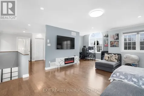 1322 Du Gouverneur Drive Ottawa ON K4C 1E2