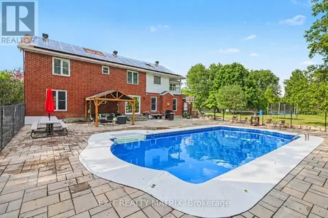 1322 Du Gouverneur Drive Ottawa ON K4C 1E2
