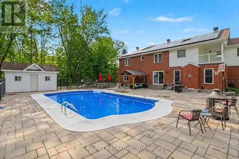 1322 Du Gouverneur Drive Ottawa ON K4C 1E2