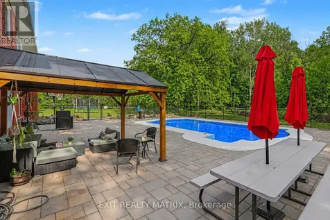1322 Du Gouverneur Drive Ottawa ON K4C 1E2