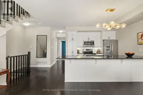 220 Pembina Private Ottawa ON K4M 0G7