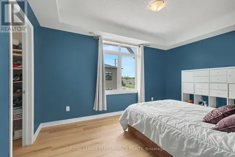 220 Pembina Private Ottawa ON K4M 0G7