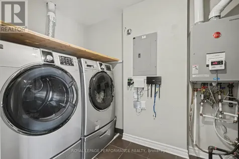 220 Pembina Private Ottawa ON K4M 0G7