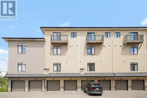 220 Pembina Private Ottawa ON K4M 0G7