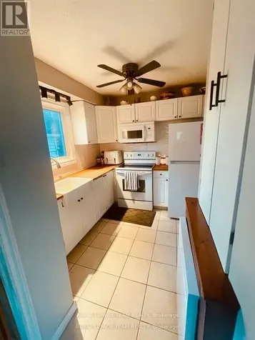 183 Mcelroy Drive Ottawa ON K2L 1X7