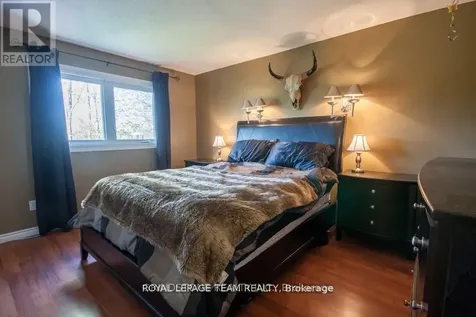 183 Mcelroy Drive Ottawa ON K2L 1X7