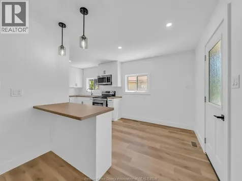 1532 Tourangeau Road Windsor ON N8Y 4J4