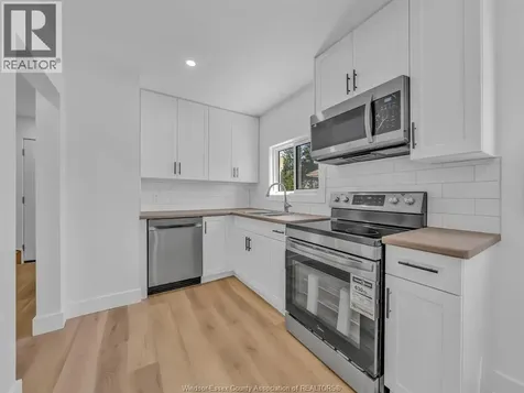 1532 Tourangeau Road Windsor ON N8Y 4J4